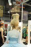 Фантазийная прическа с использованием пастижерных изделий