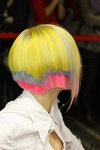 женская модная стрижка с укладкой 