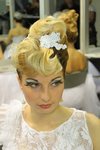 Прическа новобрачной на длинных волосах
