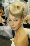 Прическа новобрачной на длинных волосах