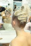 Прическа новобрачной на длинных волосах
