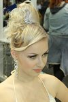 Прическа новобрачной на длинных волосах